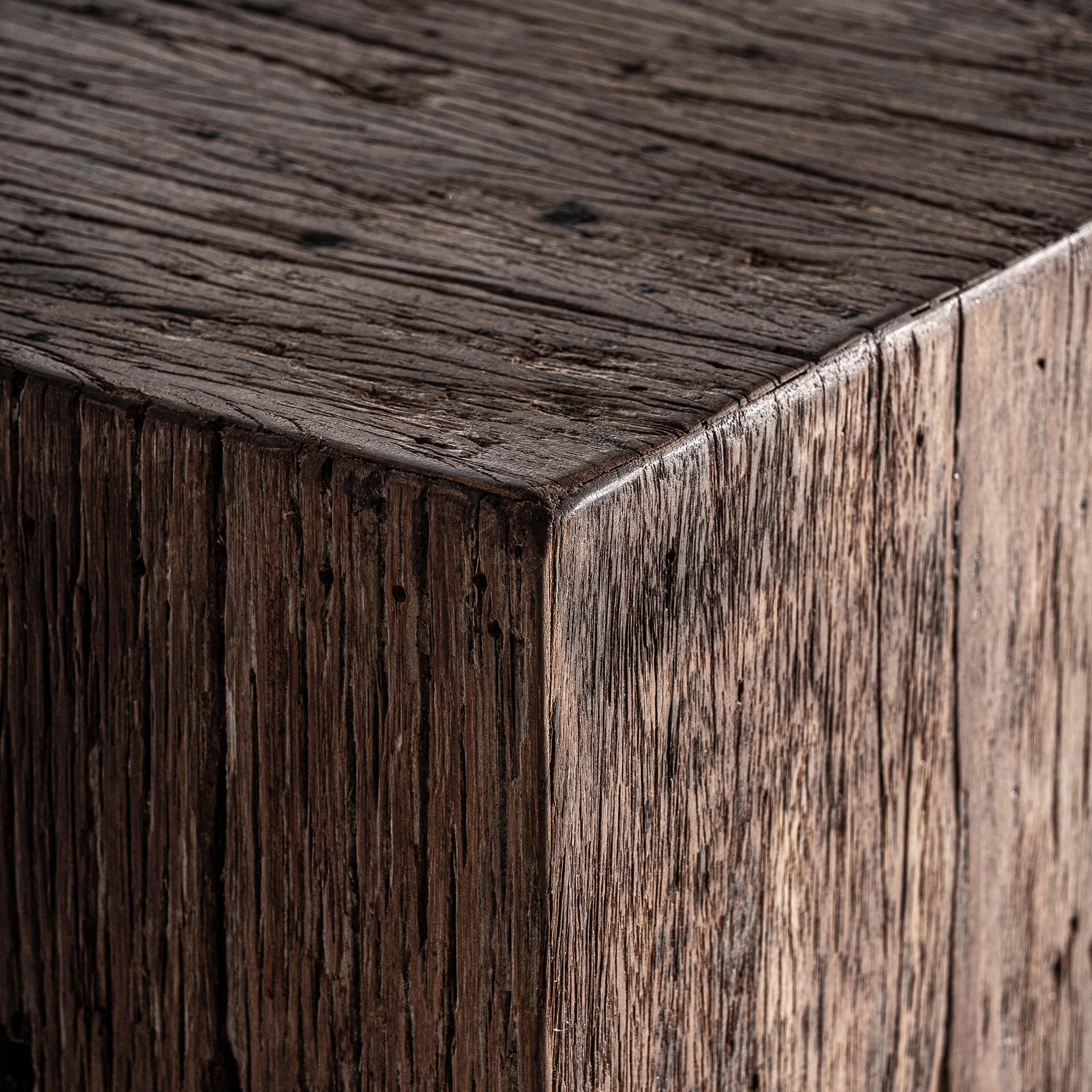 TOIGNE PEDESTAL